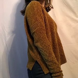 Women’s soft brown/copper sweater
